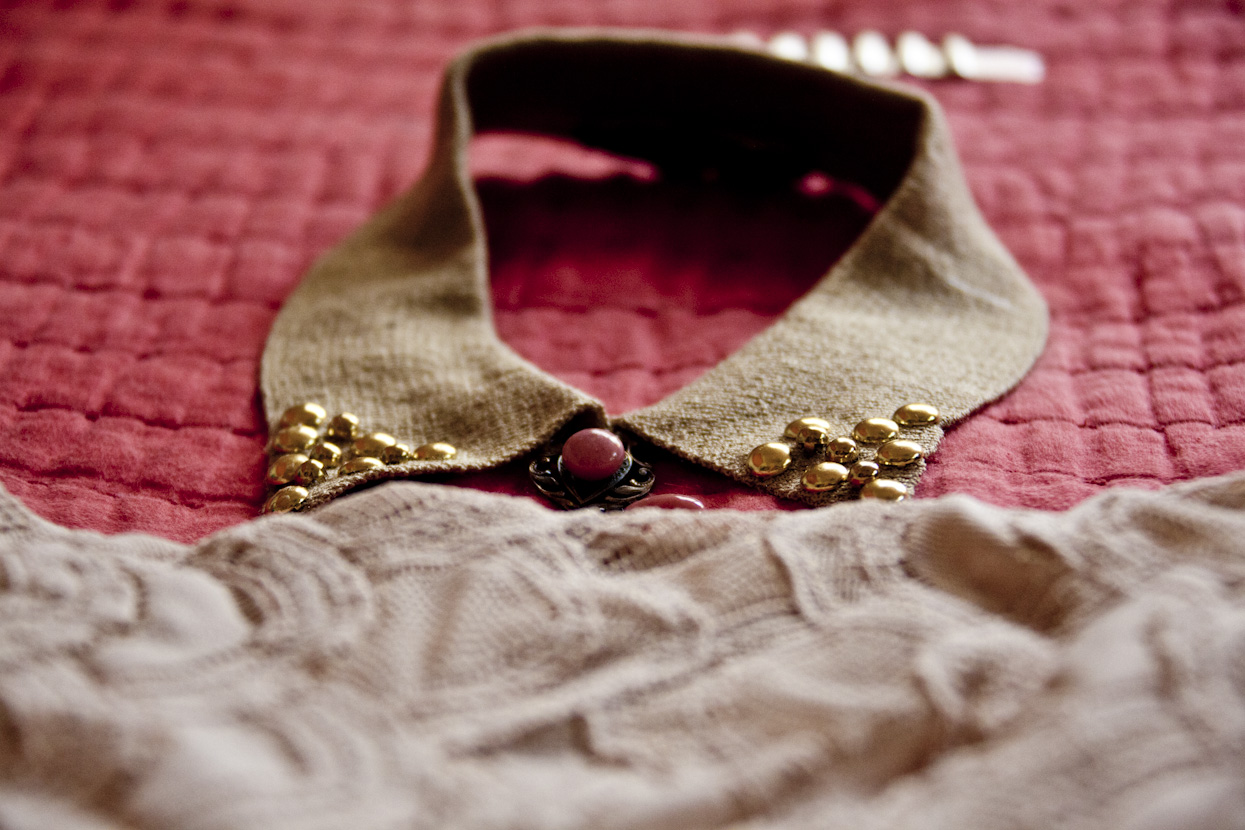 collar coordination behind the scenes-1008