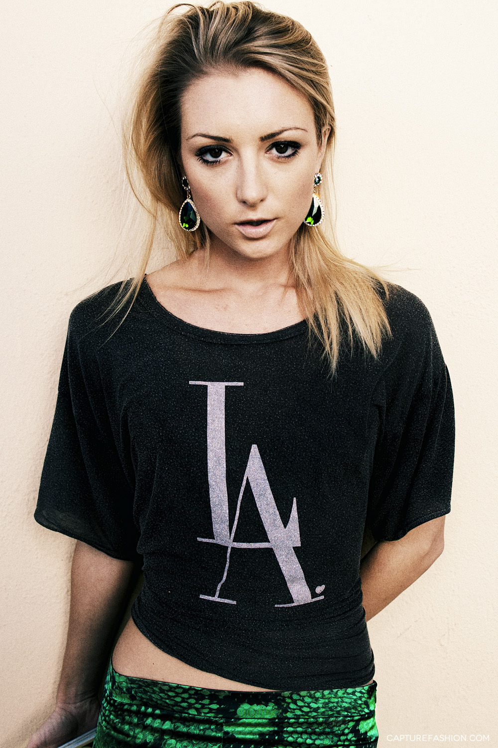how to wear printed tees by amanda del duca-7